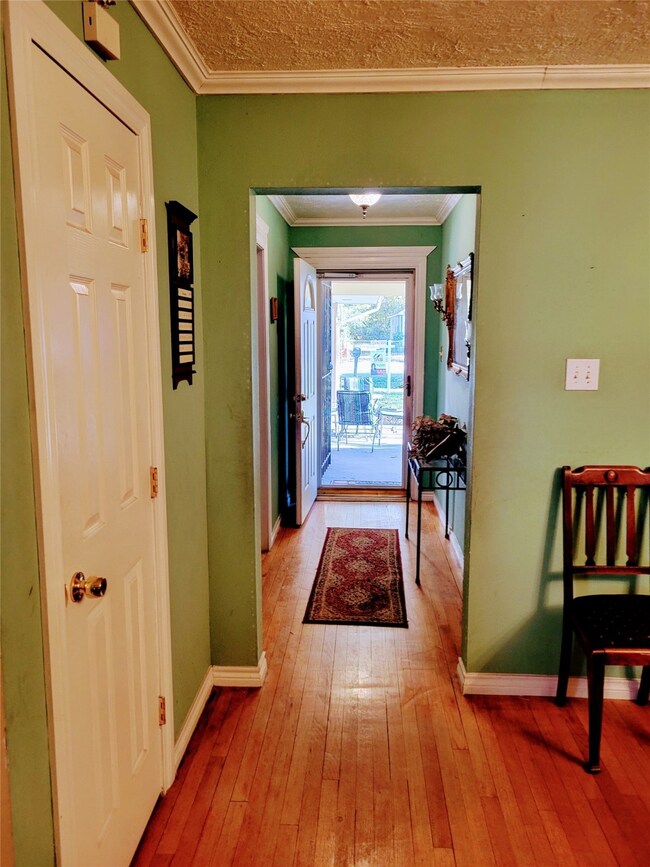 9321 Sherbourne St, Houston, TX 77016 - photo 7