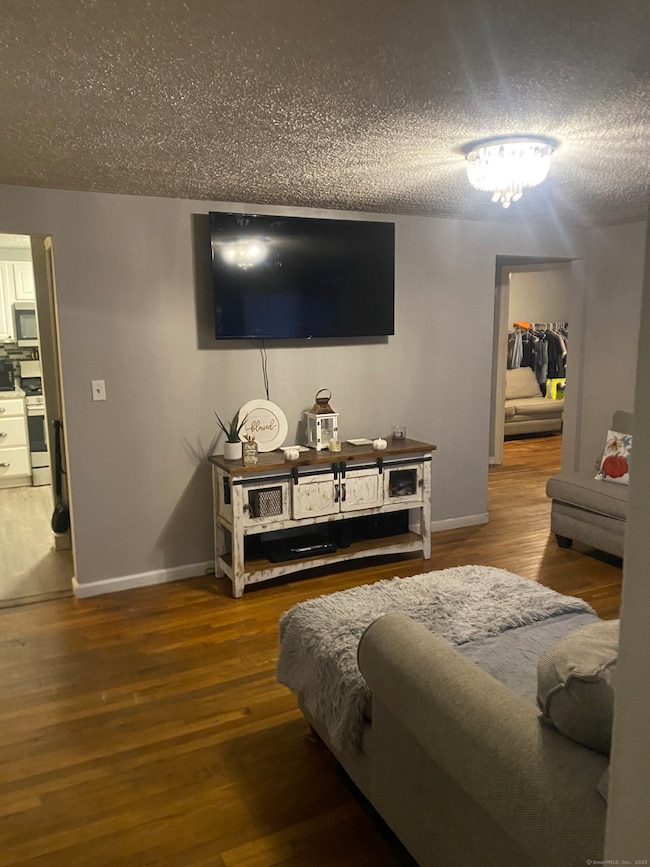 59 Heather Ln, New Britain, CT 06053 - photo 5