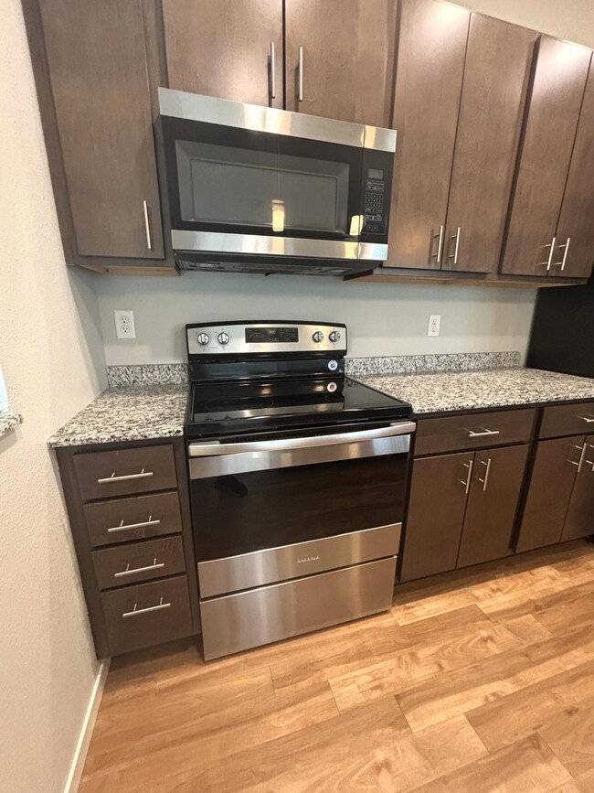 1901 Pirate Dr unit 314, Crookston, MN 56716 - photo 5