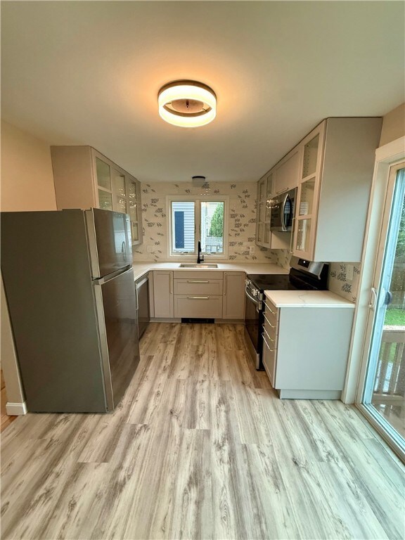 10 Sagamore St unit 1, Newport, RI 02840 - photo 4