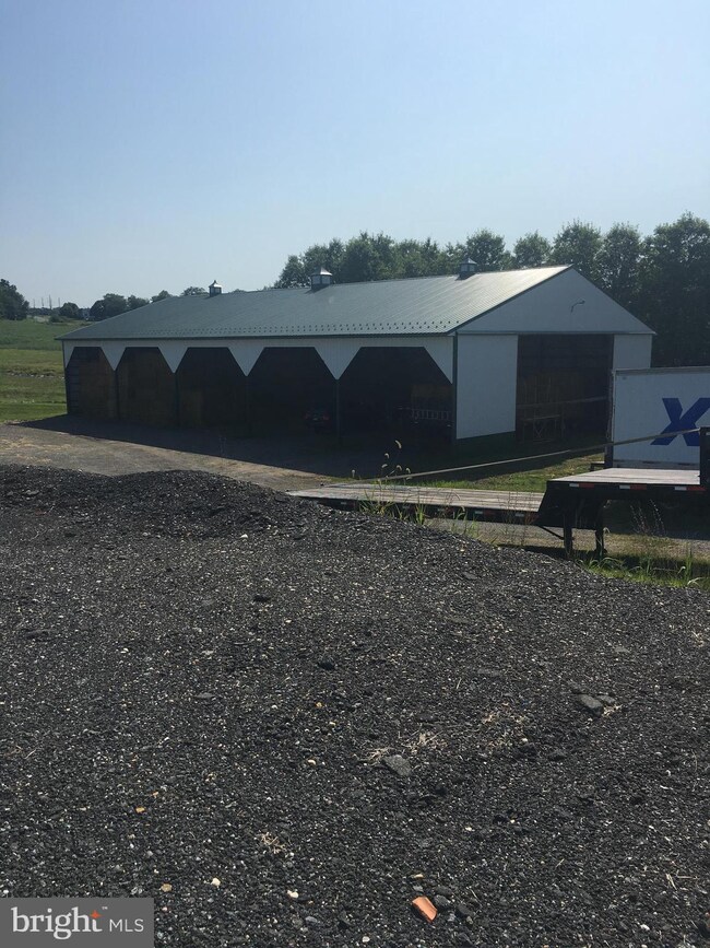 12120 Prices Distillery Rd, Damascus, MD 20872 - photo 5