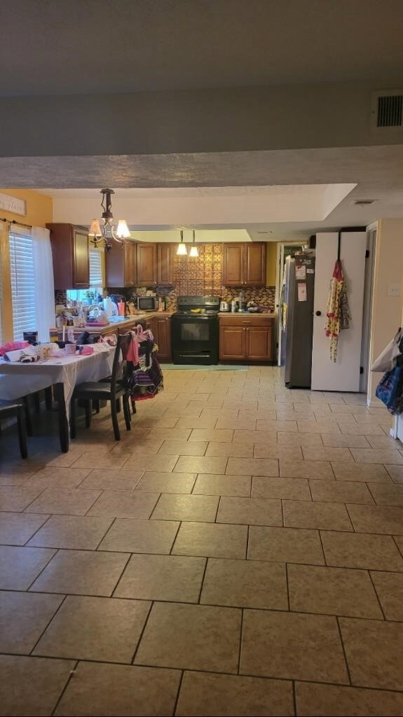 2701 Mockingbird Dr, Alvin, TX 77511 - photo 2