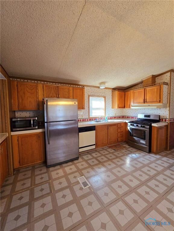 10222 Edgewood Dr, Findlay, OH 45840 - photo 4