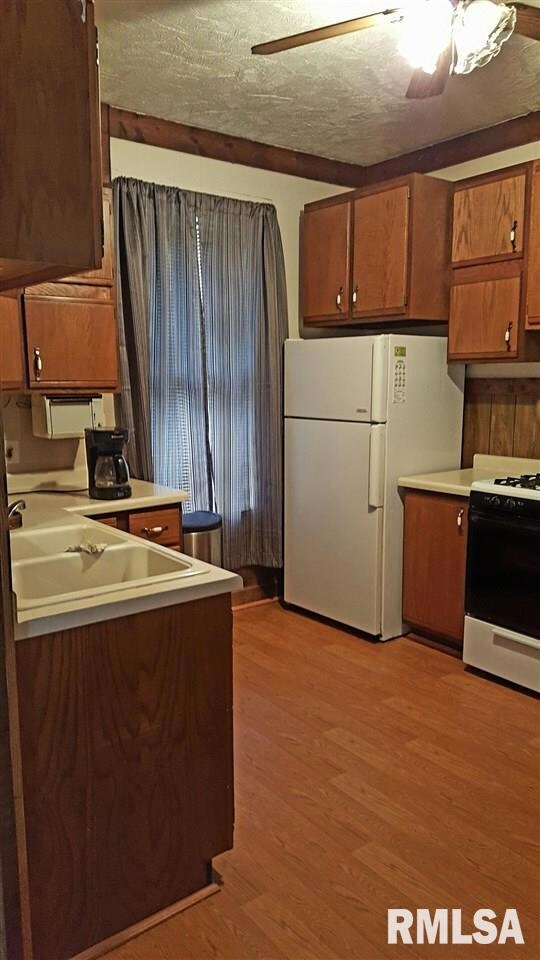 1967 Telegraph Rd, Davenport, IA 52804 - photo 4