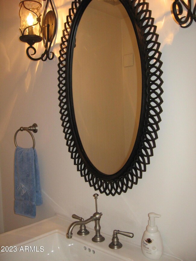 4450 E Camelback Rd unit 3, Phoenix, AZ 85018 - photo 4