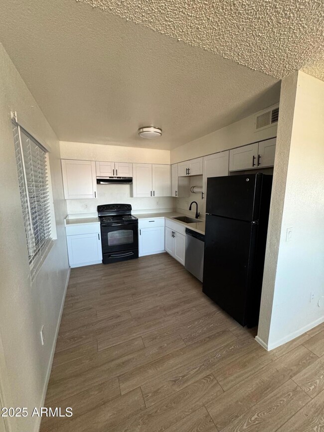 1107 E University Dr unit 307, Mesa, AZ 85203 - photo 2