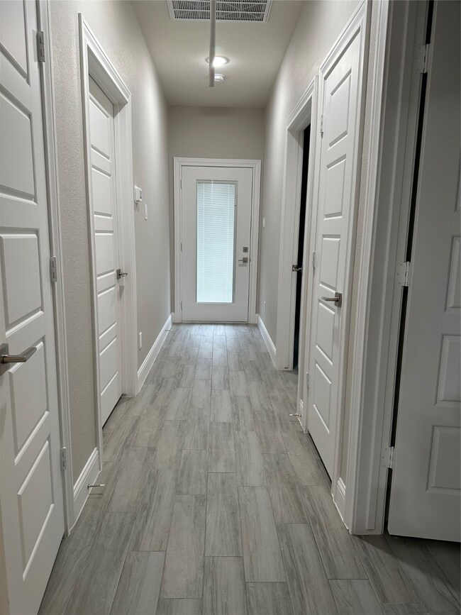 2614 Appian Way unit 2606 B, Roman Forest, TX 77357 - photo 6