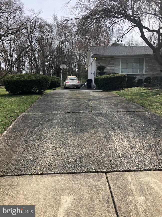 1929 Little Dr, Woodbury, NJ 08096 - photo 3