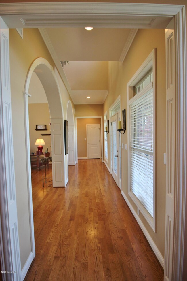 211 Eagles Bluff Ct, Shepherdsville, KY 40165 - photo 7