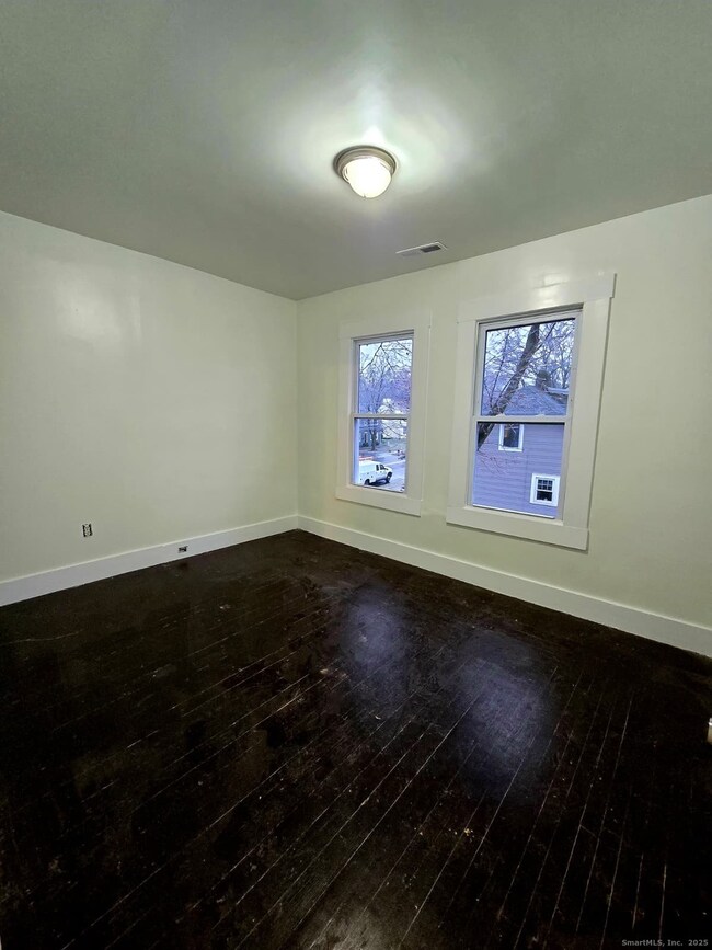 75 Curtis St unit 2, Meriden, CT 06450 - photo 4