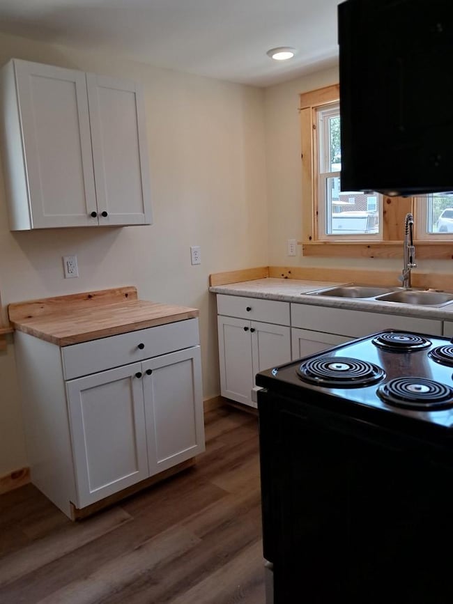 327 A 327 Sulphur Springs Rd, Chilhowie, VA 24319 - photo 5