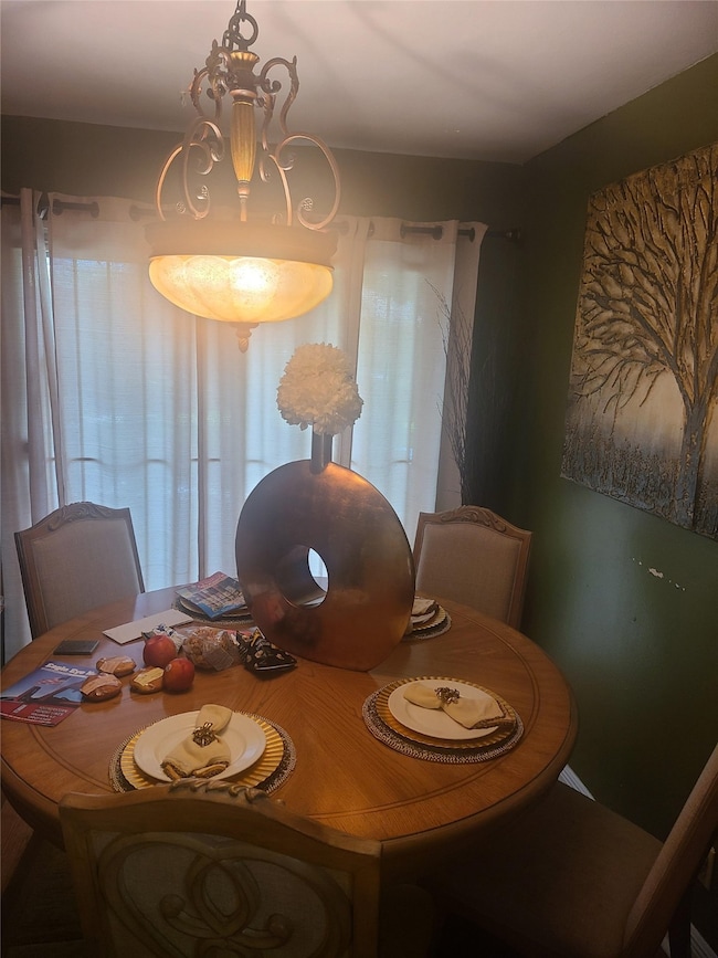 10130 Bretton Dr, Houston, TX 77016 - photo 5