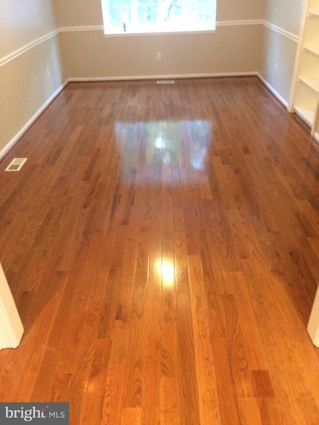 11708 Briary Branch Ct, Reston, VA 20191 - photo 6