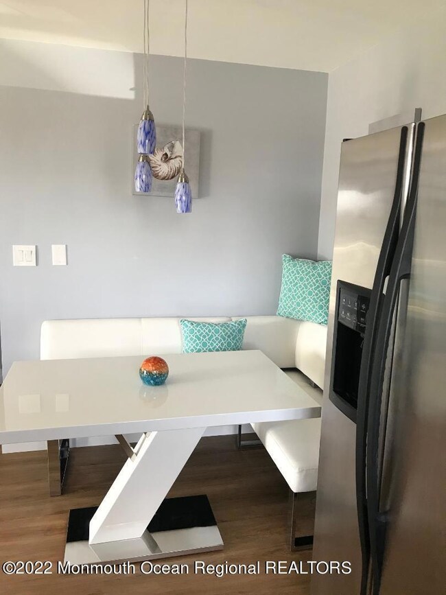 B9EEEF58-81FB-4623-B685-240521CFCE9E