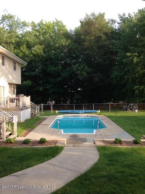 8 Green Briar Dr, Spring Brook Township, PA 18444 - photo 5