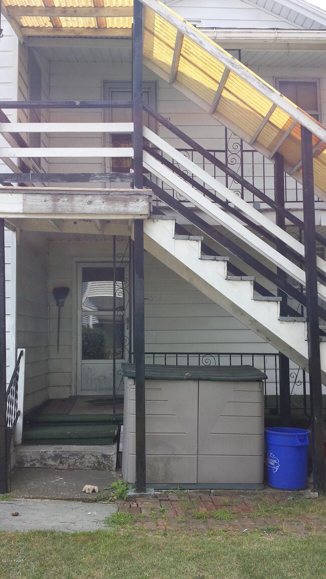 117 Green Place, Scranton, PA 18509 - photo 2