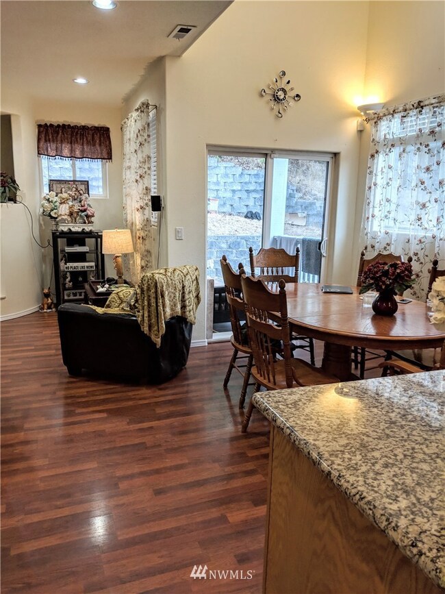 unlisted-address, Tacoma, WA 98409 - photo 3