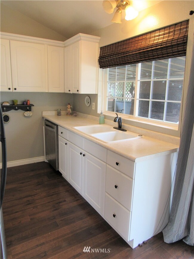 8815 Emerson Place, Everett, WA 98208 - photo 5