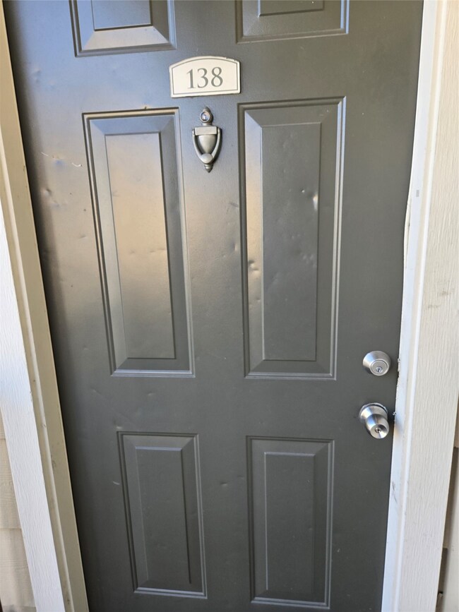 8100 Creekbend Dr unit 138, Houston, TX 77071 - photo 3