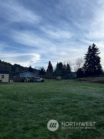 408 Leber St NE, Orting, WA 98360 - photo 2