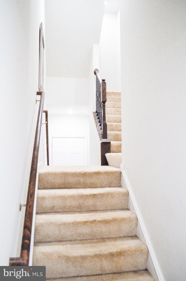 3640 Briarwood Dr, Dumfries, VA 22026 - photo 4