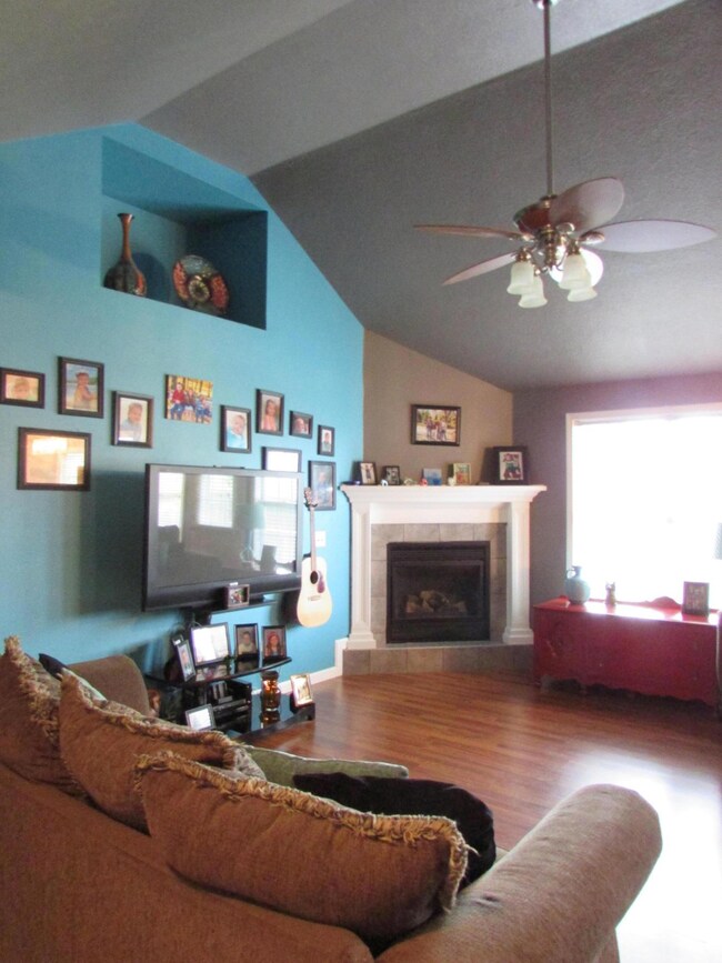 407 Cardinal Ct, Nixa, MO 65714 - photo 4