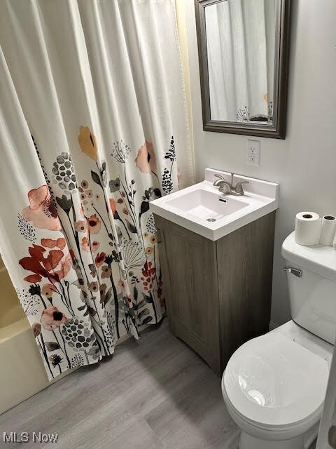 1539 Mount Carmel Dr, Wickliffe, OH 44092 - photo 5