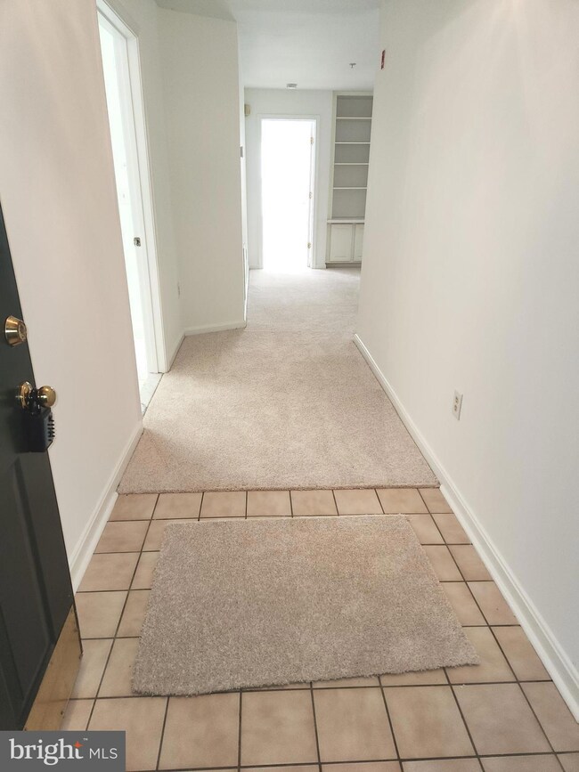 131 Timberbrook Ln unit T2, Gaithersburg, MD 20878 - photo 3