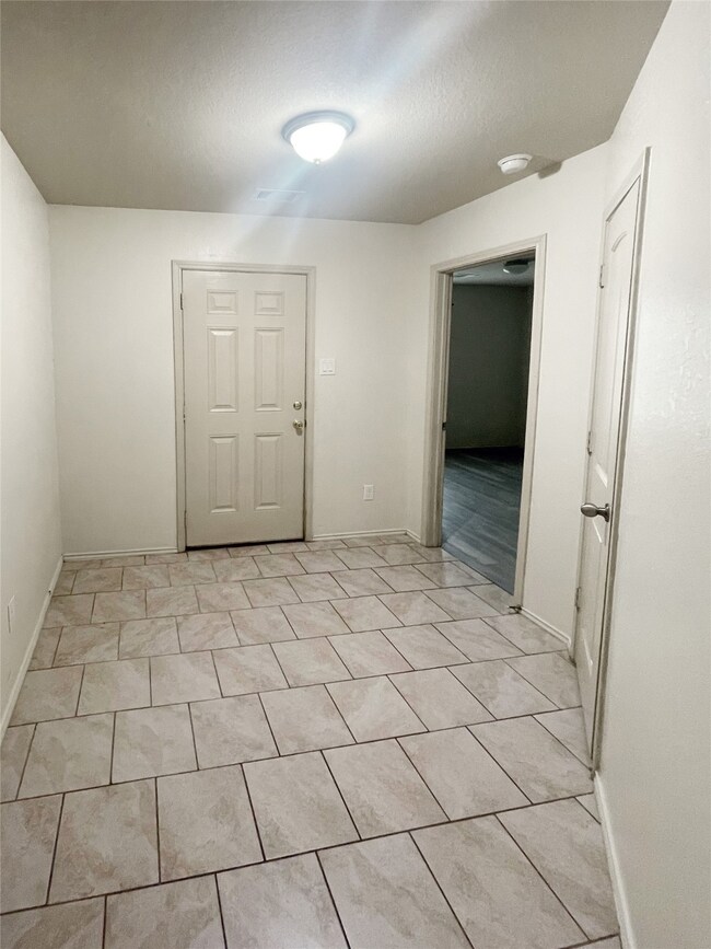 7238 Basque Country Dr, Magnolia, TX 77354 - photo 2