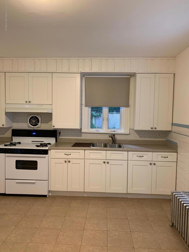 92 Broadway unit A, Keyport, NJ 07735 - photo 6