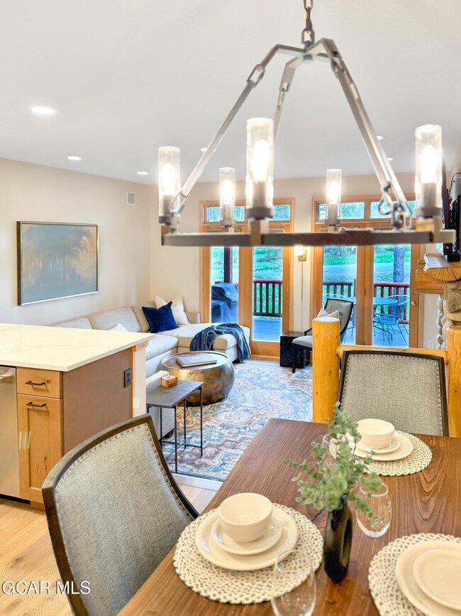 6 dining area