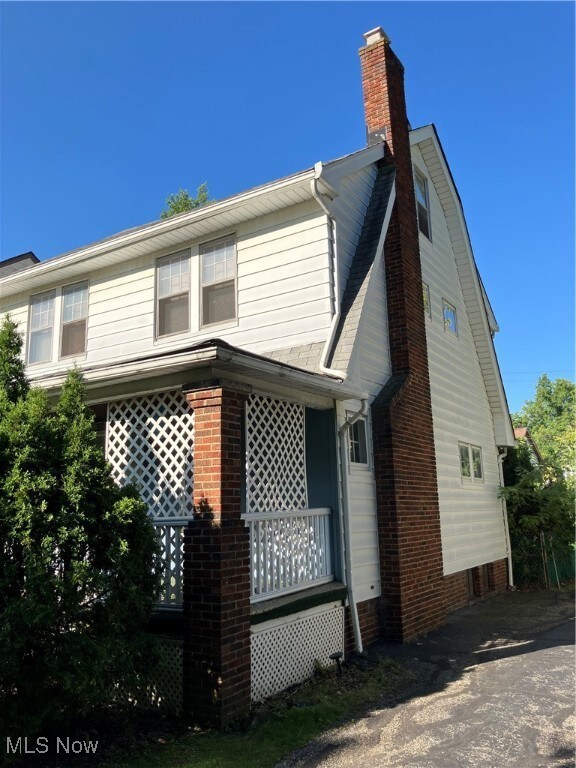 1058 Pembrook Rd, Cleveland, OH 44121 - photo 7