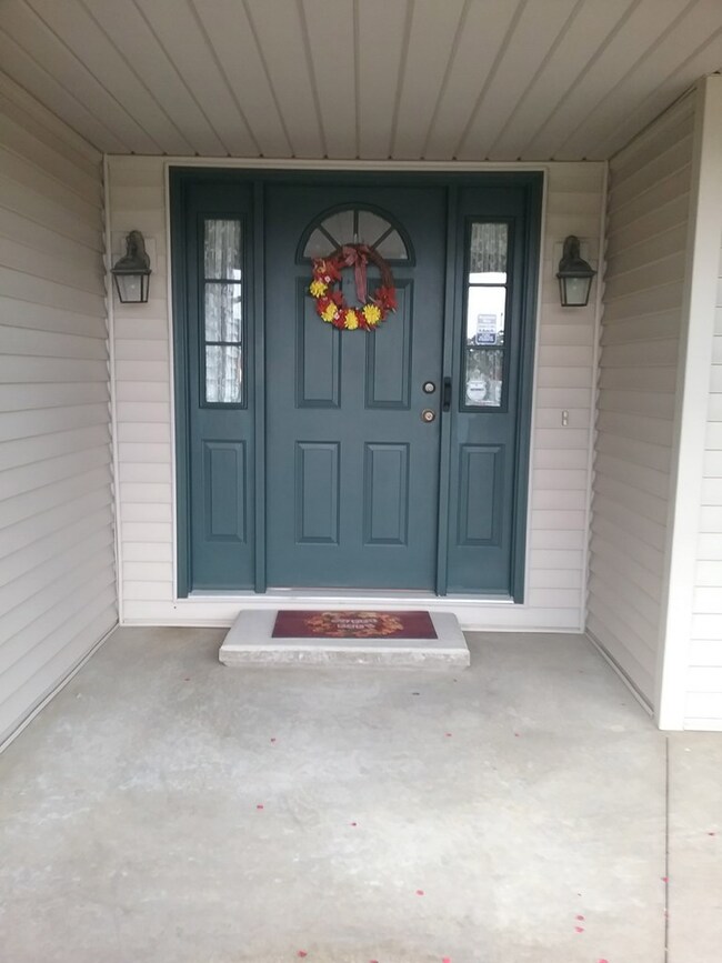 1133 Wade Dr, Bucyrus, OH 44820 - photo 3