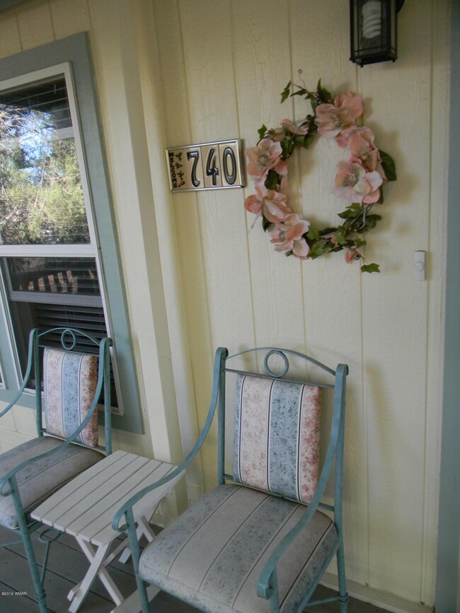 740 S 2nd St, Show Low, AZ 85901 - photo 7