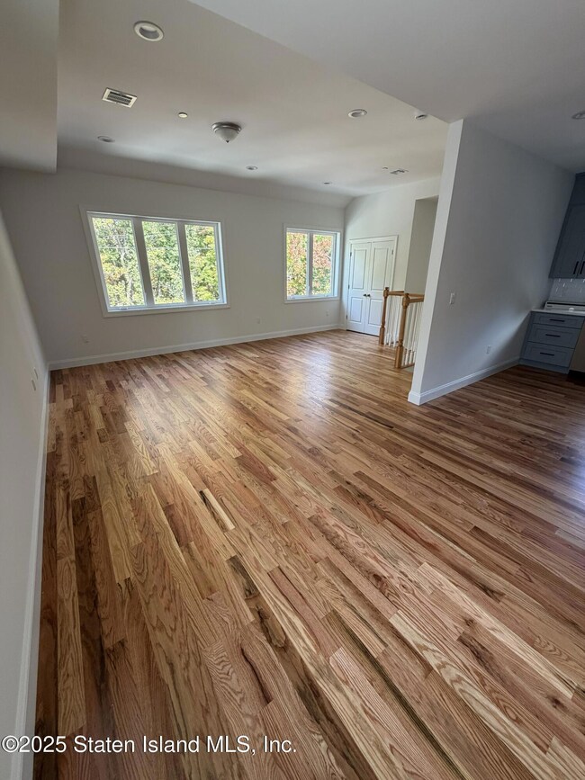 Living/dining room