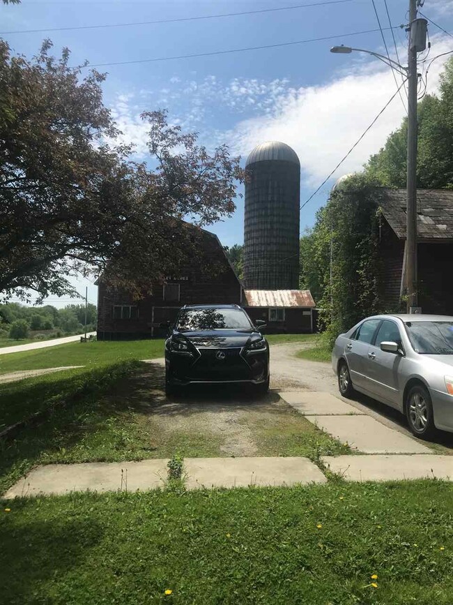 1527 West St, Proctor, VT 05765 - photo 7