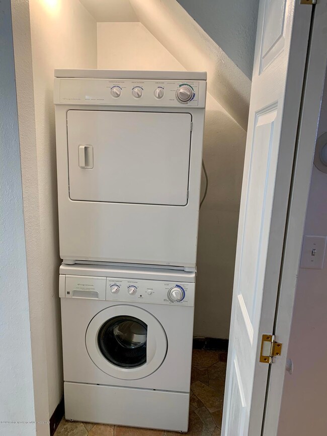 1064 E 7th St, Craig, CO 81625 - photo 5