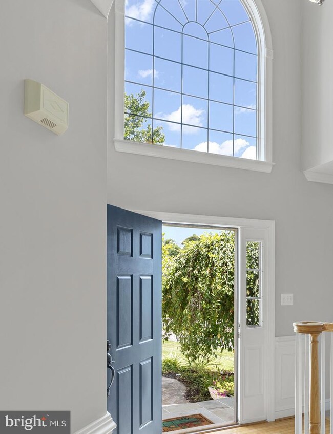 20543 Chapin Ct, Sterling, VA 20165 - photo 5