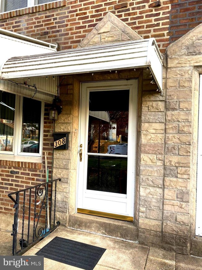 308 Spruce St, Glenolden, PA 19036 - photo 4