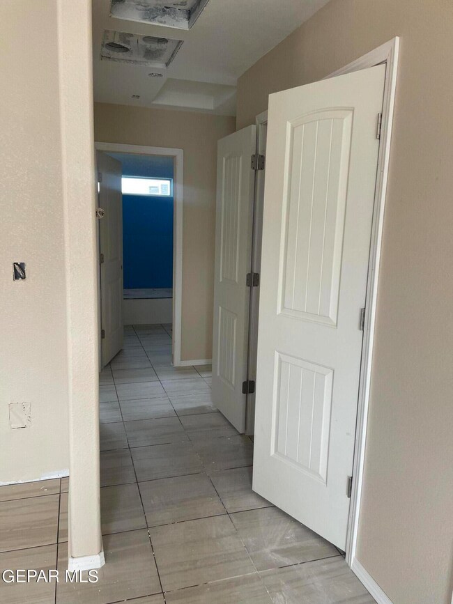 500 Sun Temple Rd, Socorro, TX 79927 - photo 6