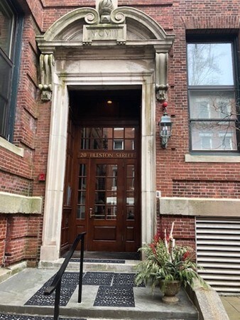 20 Tileston St unit 3G, Boston, MA 02113 - photo 2