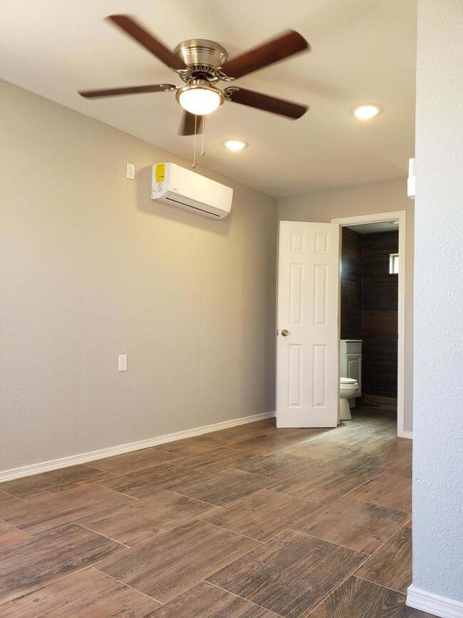 4009 Sacramento Ave, El Paso, TX 79930 - photo 6