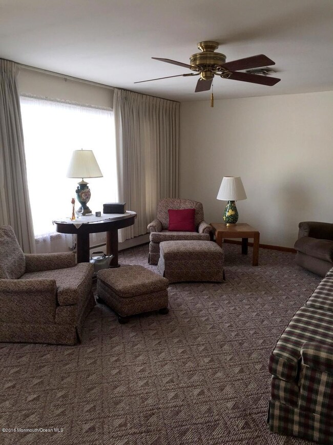 38 Neptune Rd, Toms River, NJ 08753 - photo 4