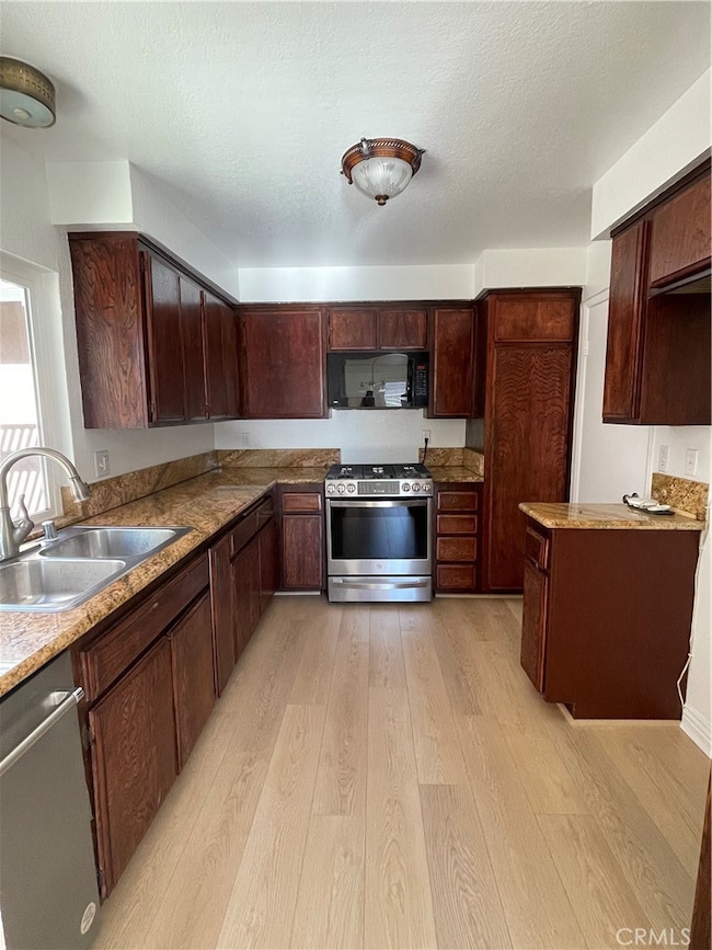 601 Hunter St, Oceanside, CA 92058 - photo 5