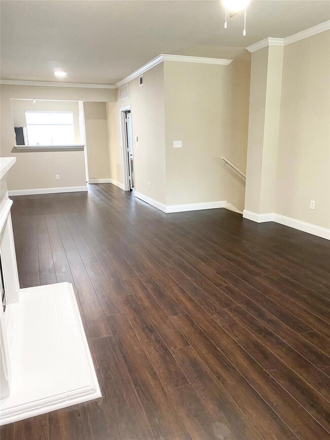 5443 Caruth Haven Ln unit 2114, Dallas, TX 75225 - photo 7