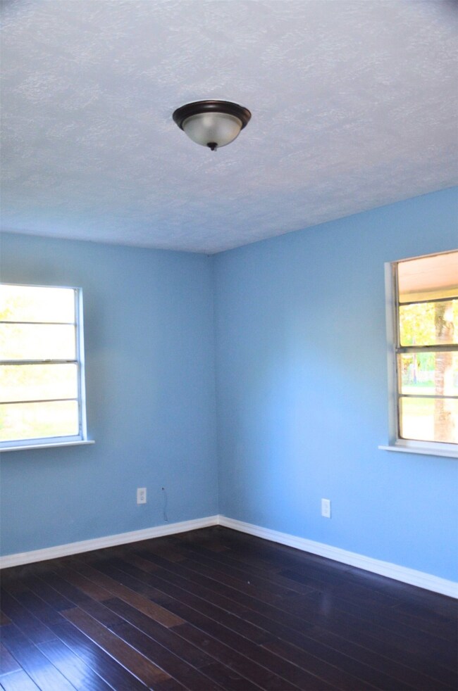 161 Woodman Dr, Cleveland, TX 77328 - photo 6