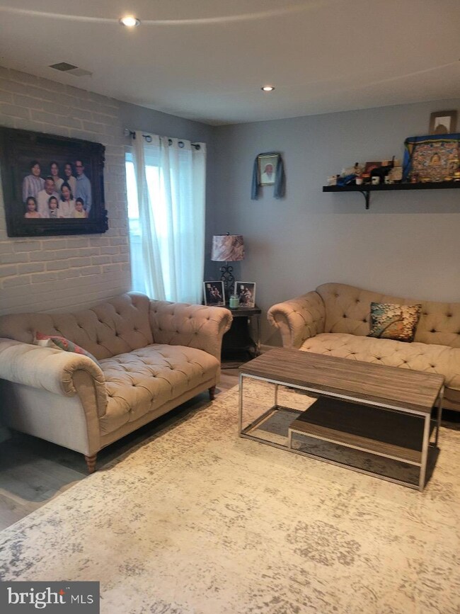 19658 Wootton Ave, Poolesville, MD 20837 - photo 7