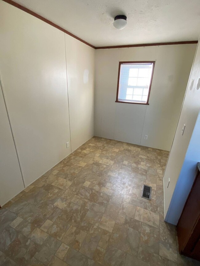 1907 Borman Ct unit 92, Milford, MI 48381 - photo 4