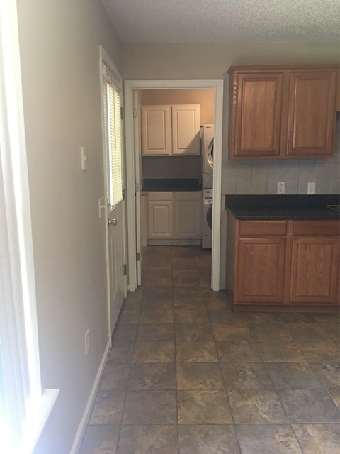 1806 Elmwood Dr, Douglas, GA 31535 - photo 7