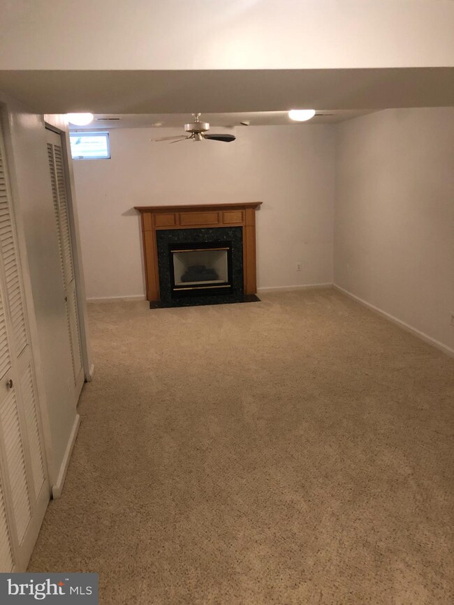 1802 Tiger Lily Cir unit 80, Woodbridge, VA 22192 - photo 4